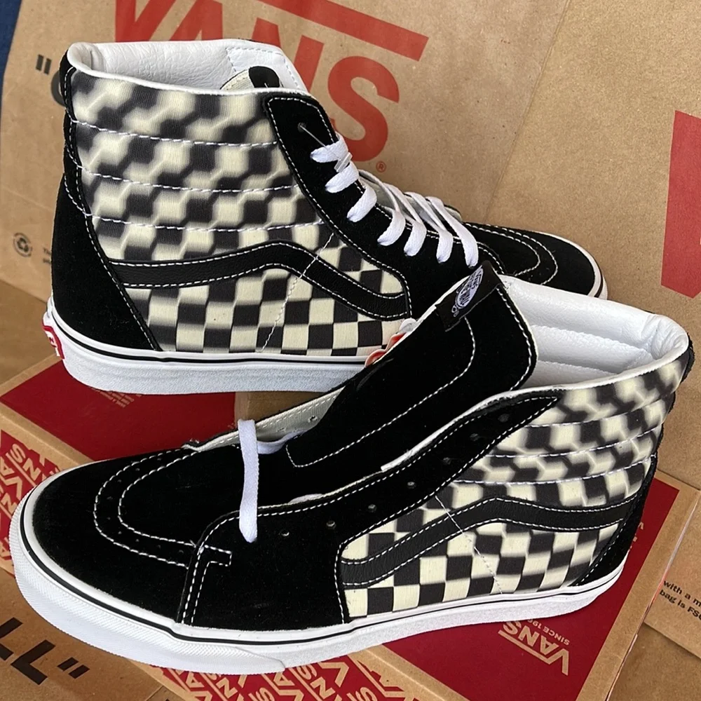NWB Unisex Vans Sk8-Hi Black & White 